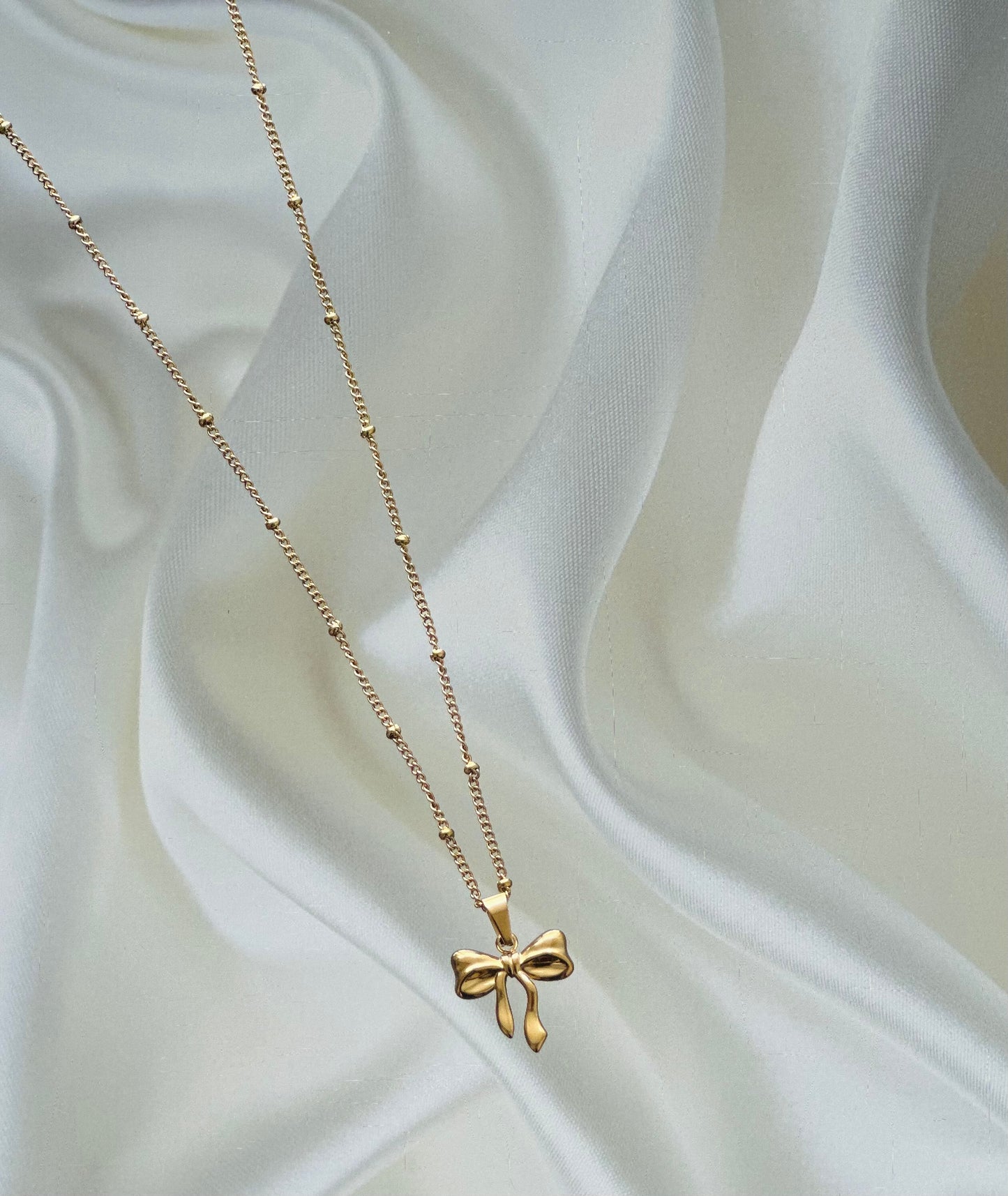 Dainty Bow Necklace