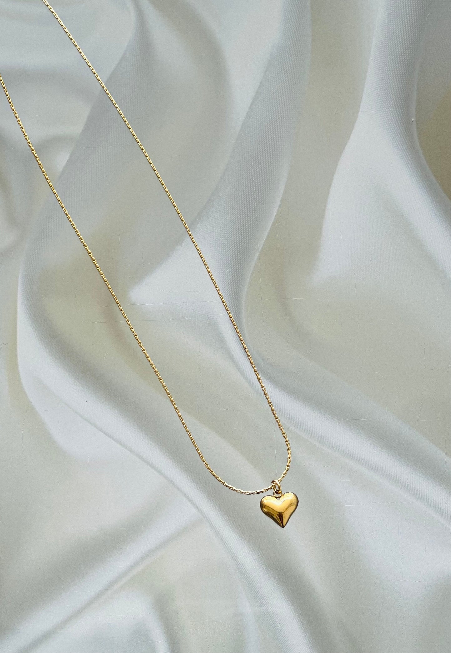 Dainty Heart necklace