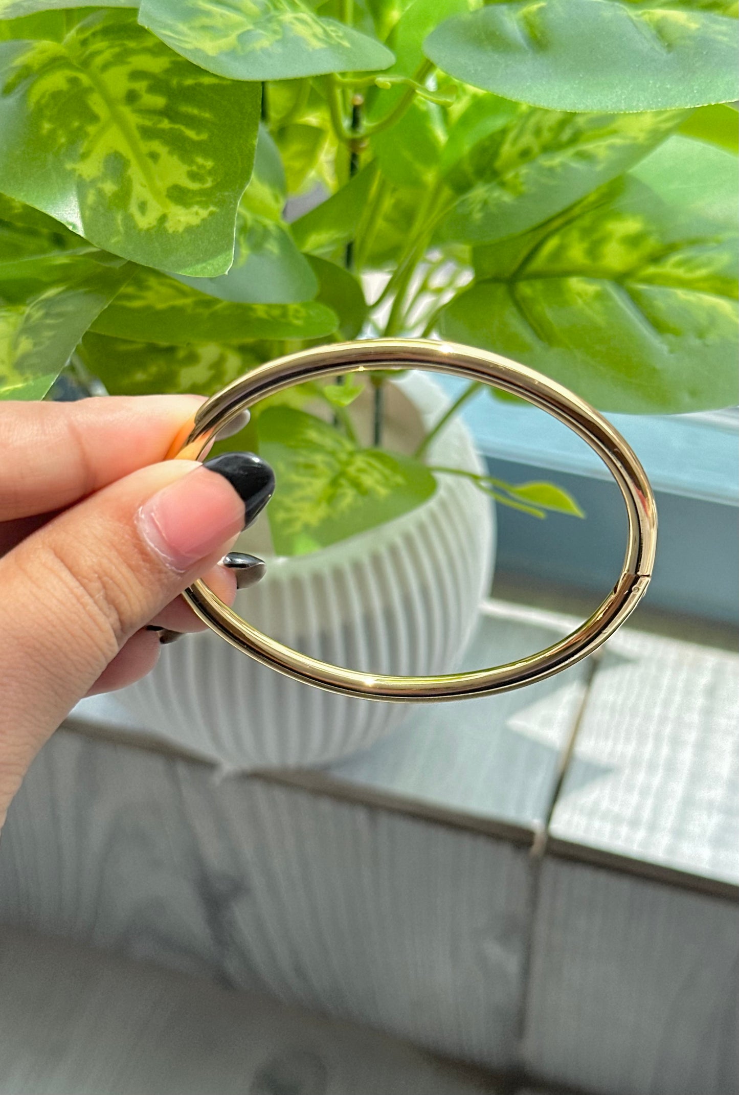 Plain Gold Bracelet