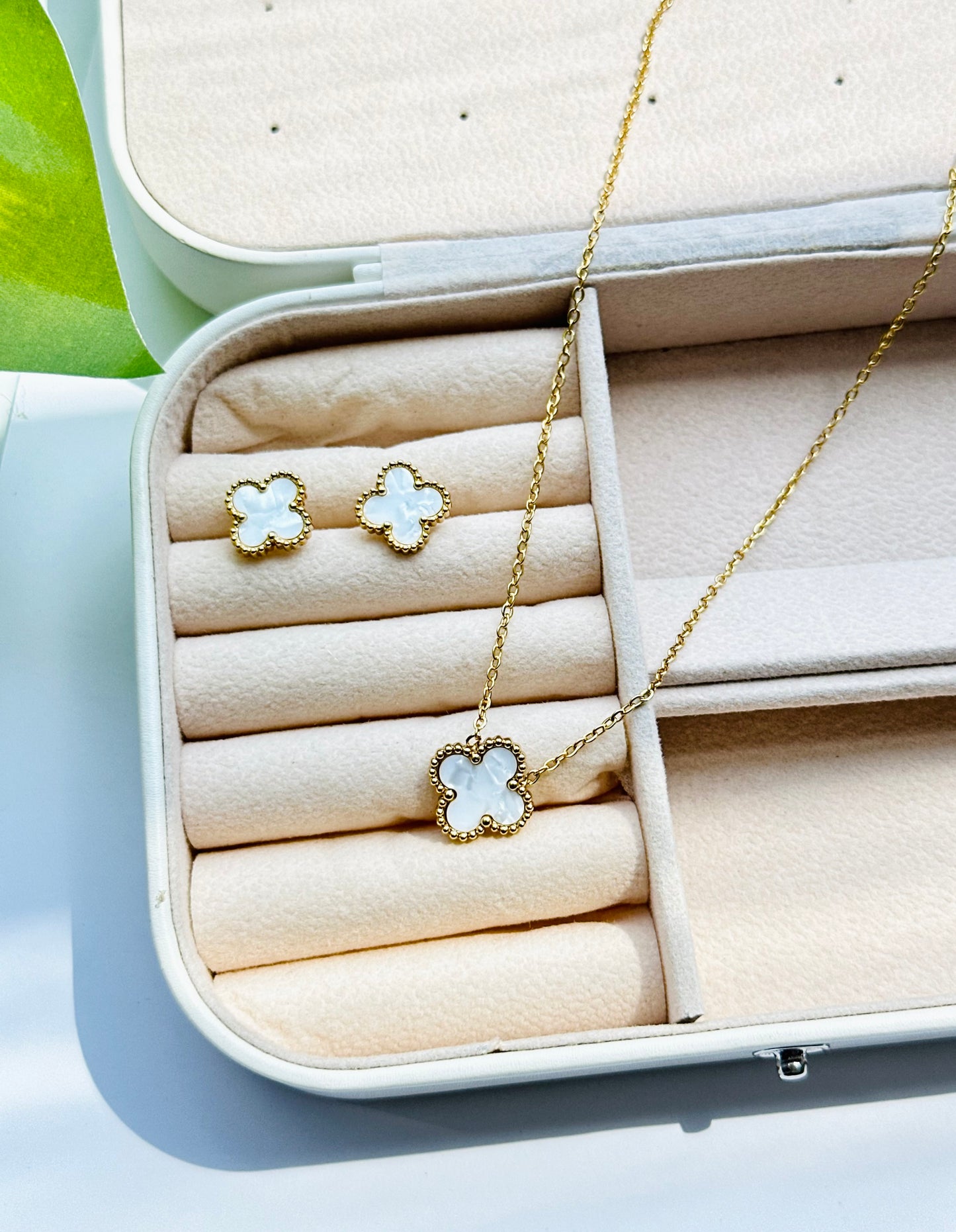Clover Set
