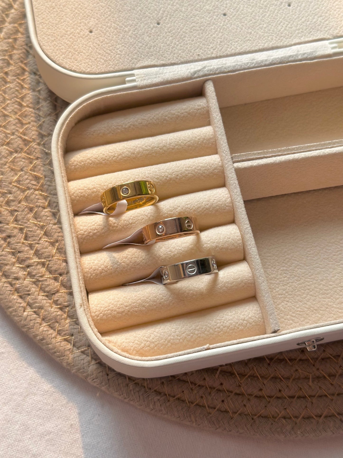 Love Band Ring