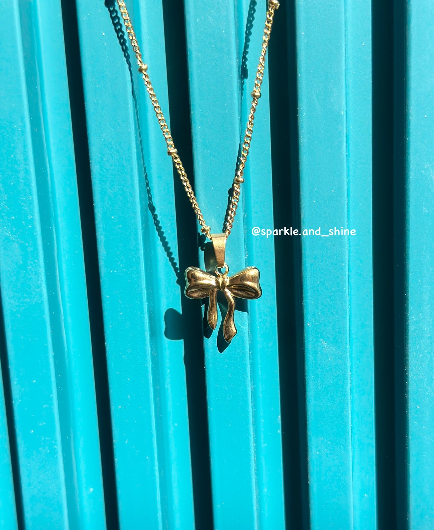 Dainty Bow Necklace