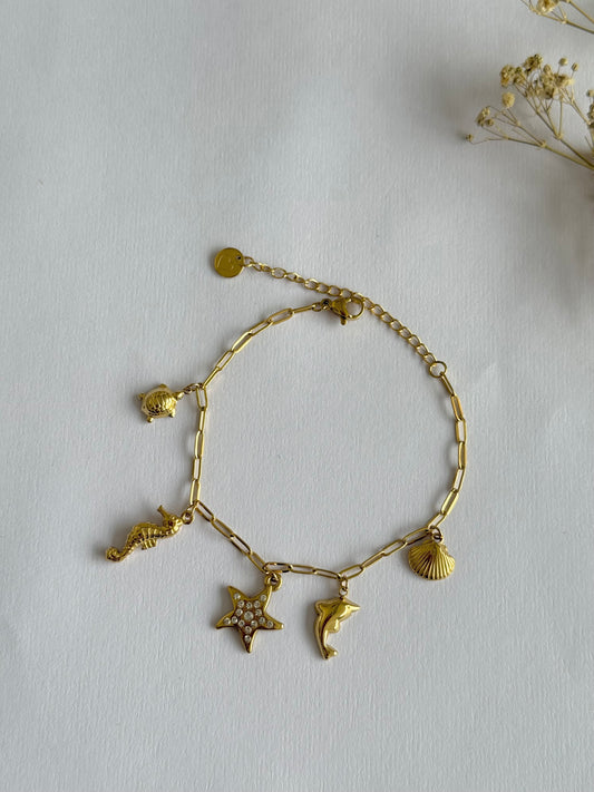 Minimal Charms Bracelet