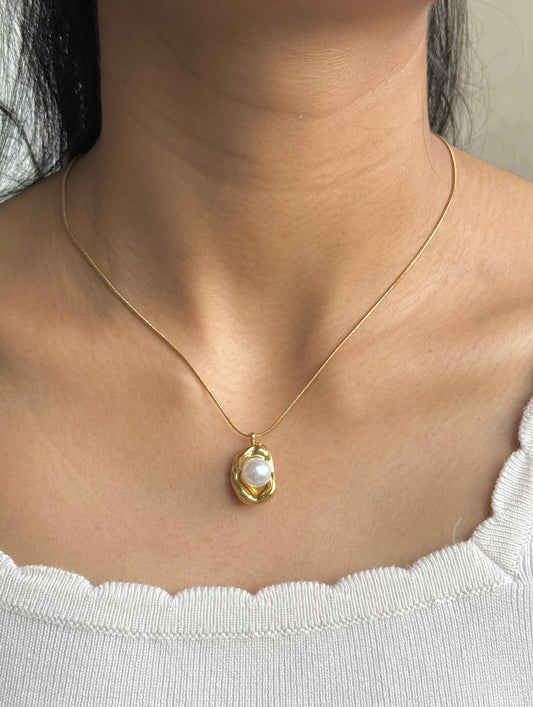 Pearl Necklace