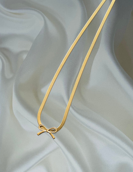 Bow Necklace