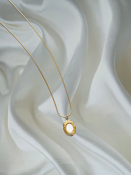 Vintage Oval Necklace