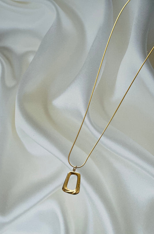 Minimal Necklace
