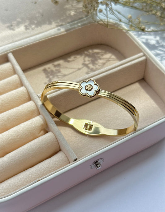 Clover Flower Bracelet