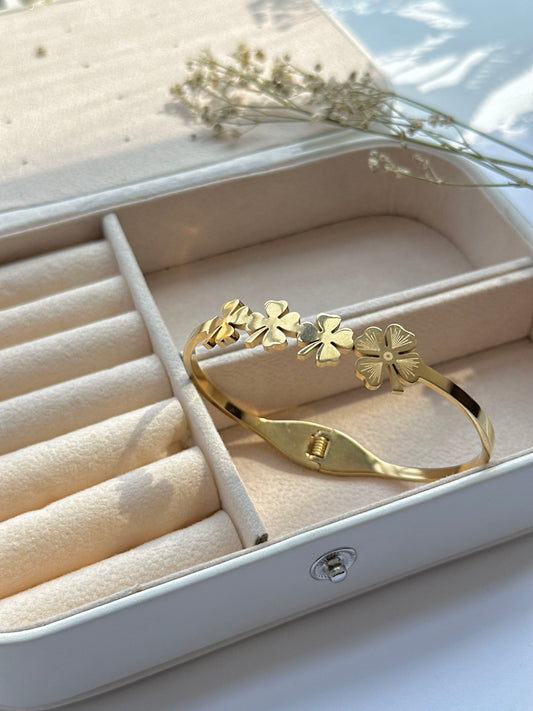 Flower Bracelet