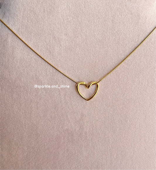 Tangled heart necklace
