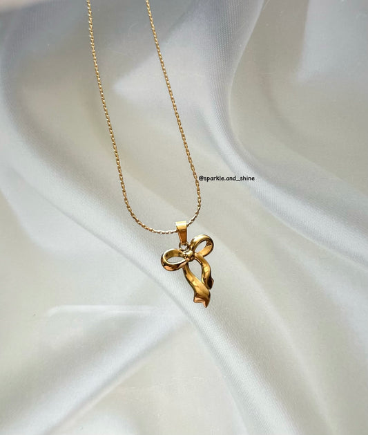 Bow necklace