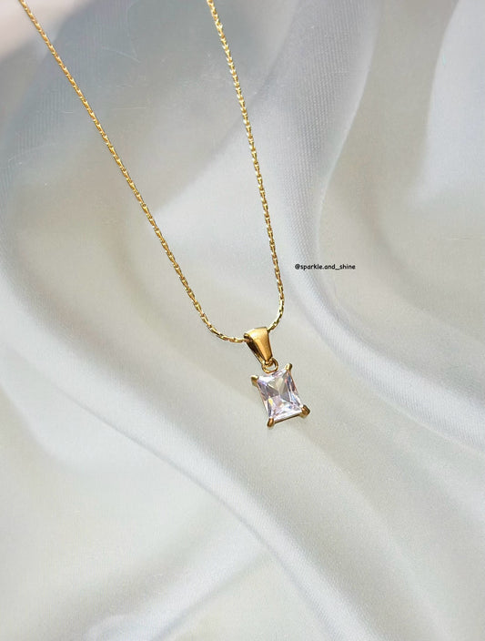 Solitaire necklace